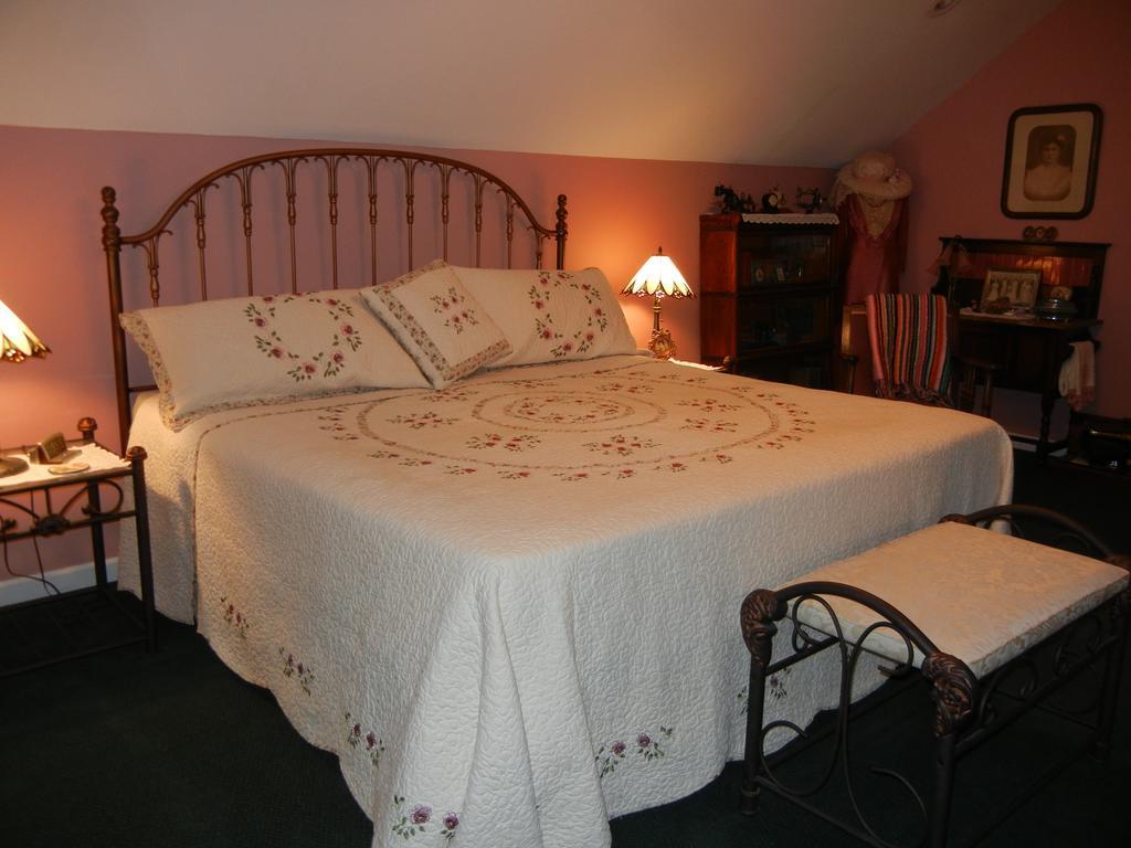 Rocky Point Ranch, Montana Bed and Breakfast Eddy Eksteriør billede